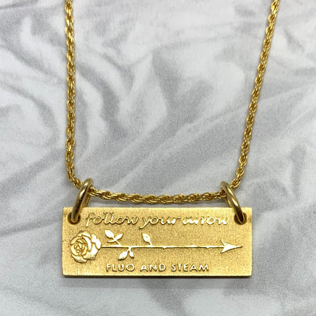 Bed of roses pendant necklace in GOLD